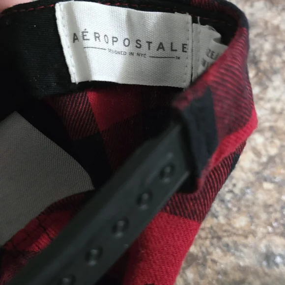 Aeropostale Red and Black Plaid Snapback Hat - Picture 6 of 6